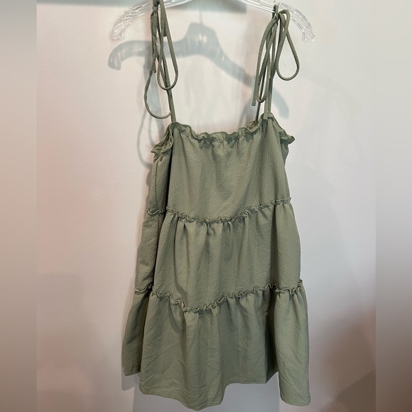 Women’s Talulah Sage Green Sundress With Adjustable Shoulder Ties Size Medium - Picture 1 of 11
